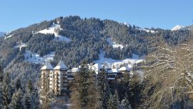 american-express-selects-winter-promotion-2024-the-alpina-gstaad-2