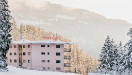 american-express-selects-hotel-peaks-place-winter-1