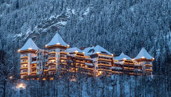american-express-selects-winter-promotion-2024-the-alpina-gstaad-1