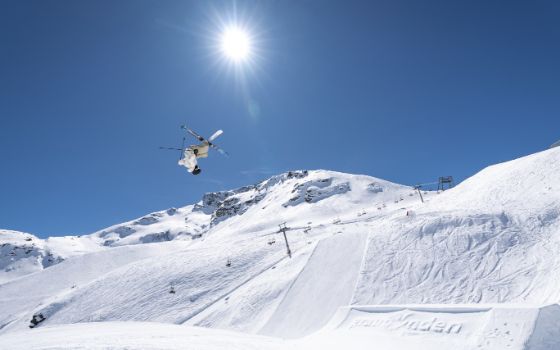 american-express-selects-top-5-unserer-wintertraeume-top-story-st-moritz-1