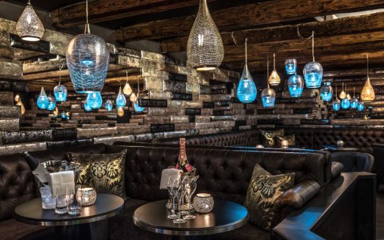 americanexpress-platinum-benefits-nightlife-icon-lounge-stagestatic