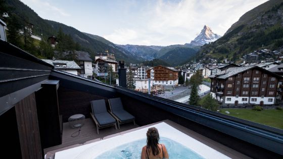 american-express-selects-summer-special-2025-hotel-zermama-1