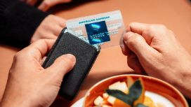 americanexpress-pointup-stagestatic