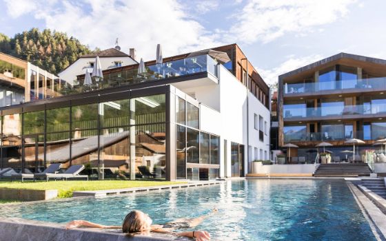 americanexpress-magazin-suedtirol-hotel-weisses-kreuz-stagestatic