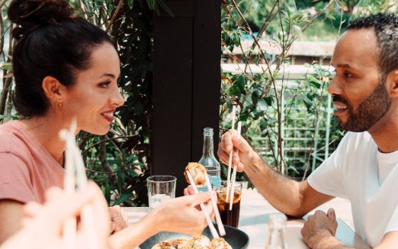 americanexpress-dining-benefits-stagestatic