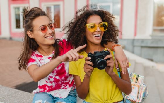 americanexpress-merchant-travel-genz-stagestatic