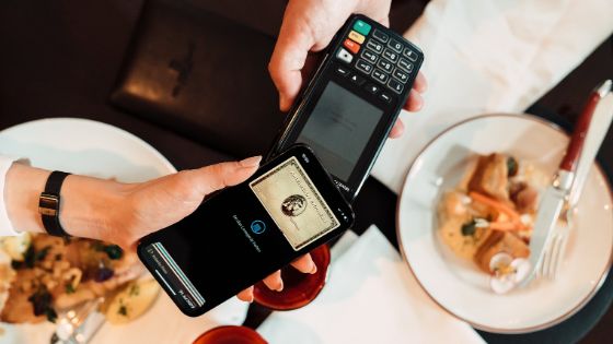 americanexpress-mobile-payment-mediaslider