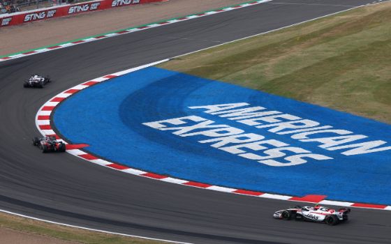 americanexpress-formula-1-presale-stagestatic