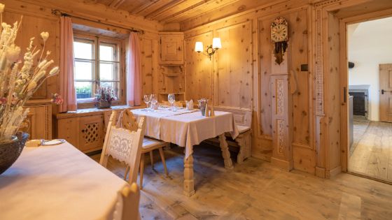 american-express-selects-dining-moments-hotel-restaurant-in-line-brail-2