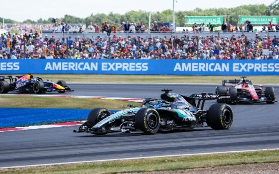 americanexpress-formula-1-teaser-stagestatic